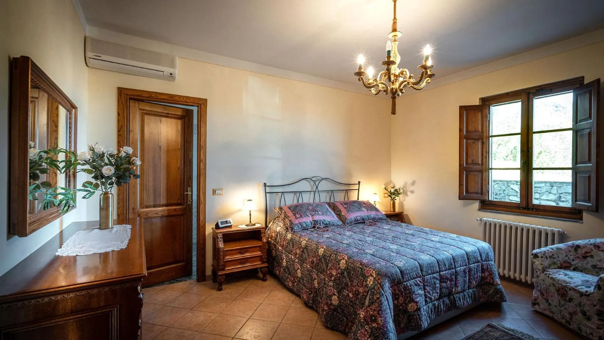 Panoramic Villa Between Lucca And Florence Pescia Casa vacanze